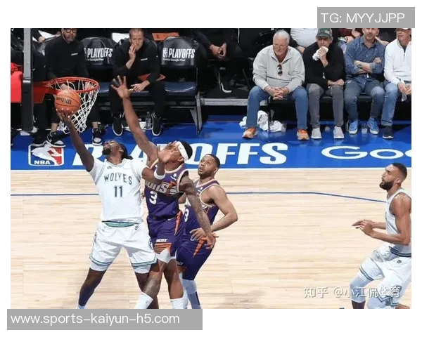 爱德华兹第三节狂飙16分前三节已斩获34分展现超强状态 爱德华兹第三节狂飙16分前三节已斩获34分展现超强状态